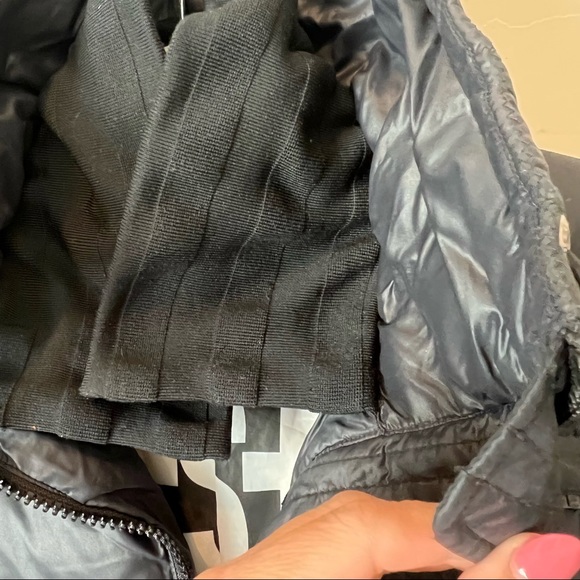 Diesel real down womens belted jacket. - Picture 9 of 10